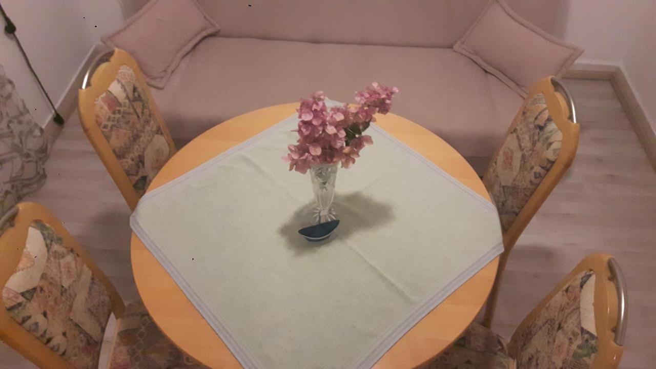 Apartmani Jureta Okrug Gornji Dış mekan fotoğraf