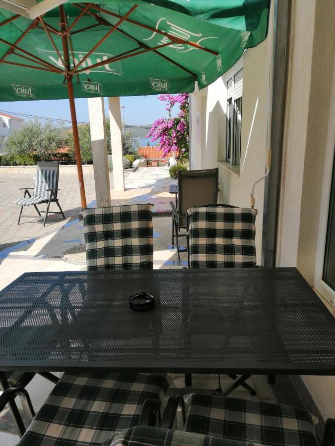 Apartmani Jureta Okrug Gornji Dış mekan fotoğraf