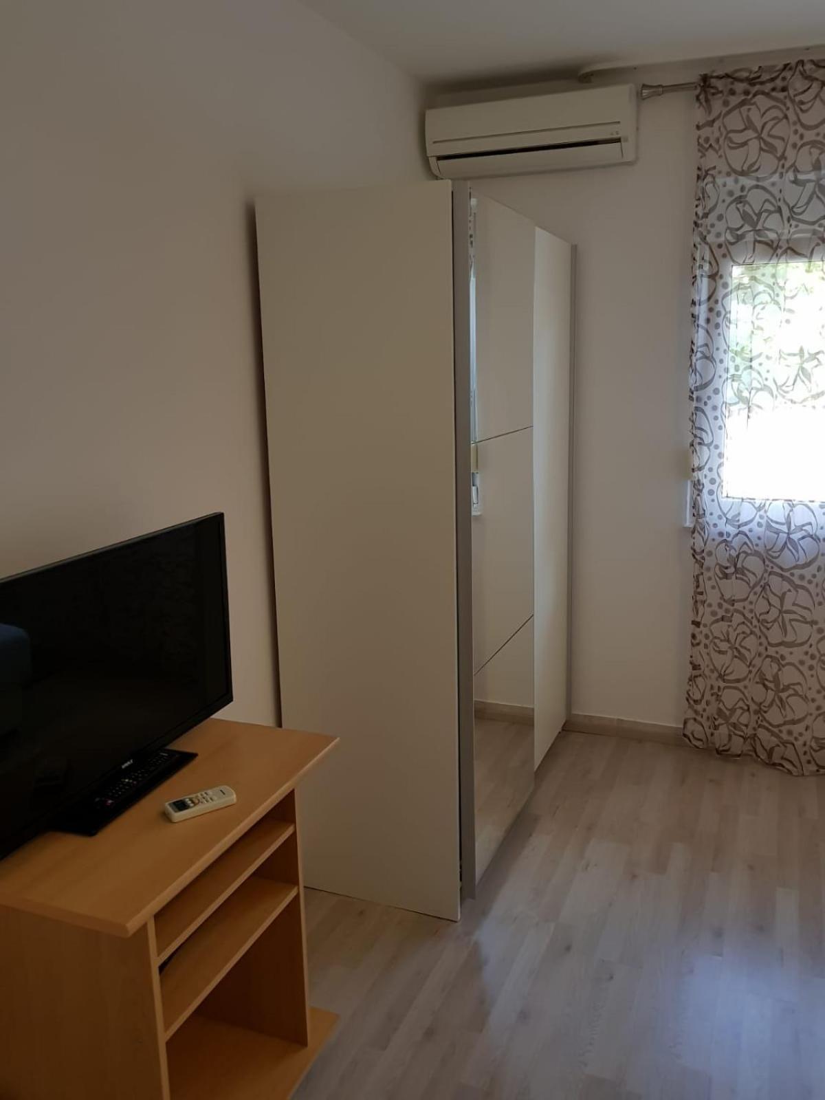 Apartmani Jureta Okrug Gornji Dış mekan fotoğraf
