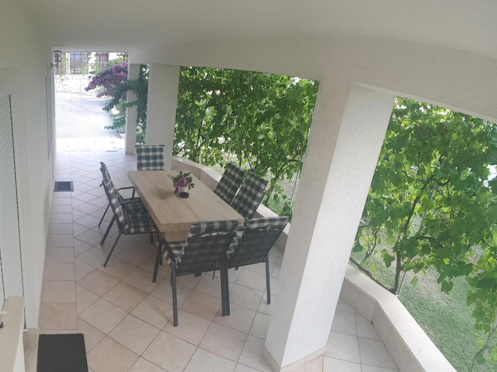 Apartmani Jureta Okrug Gornji Dış mekan fotoğraf