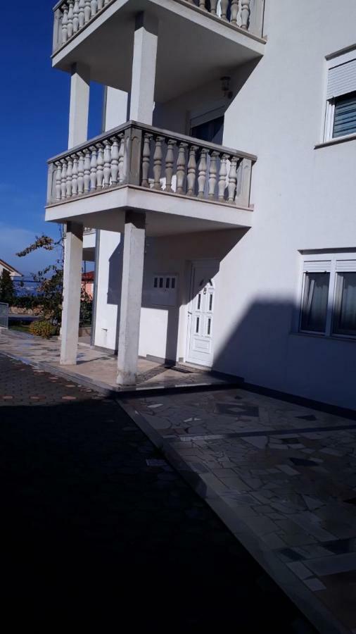 Apartmani Jureta Okrug Gornji Dış mekan fotoğraf