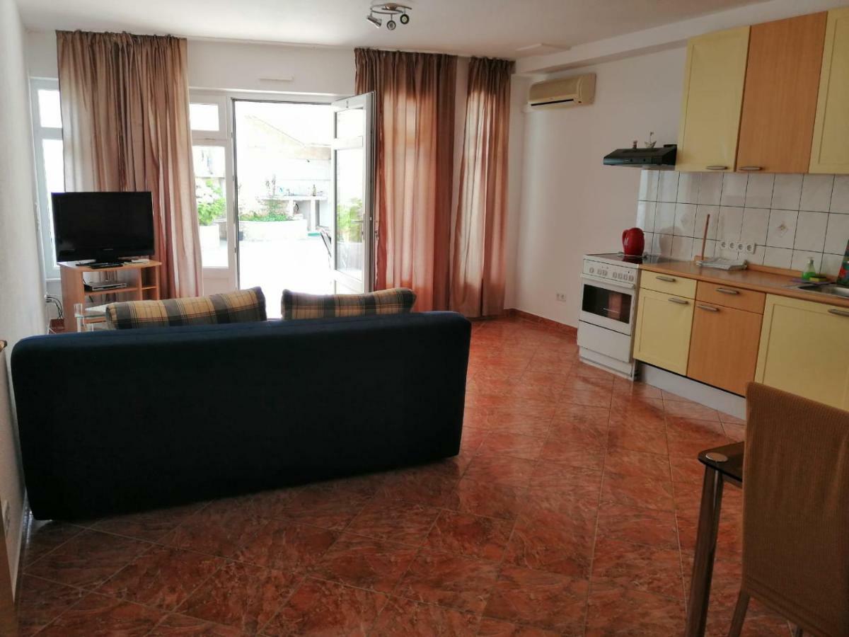 Apartmani Jureta Okrug Gornji Dış mekan fotoğraf